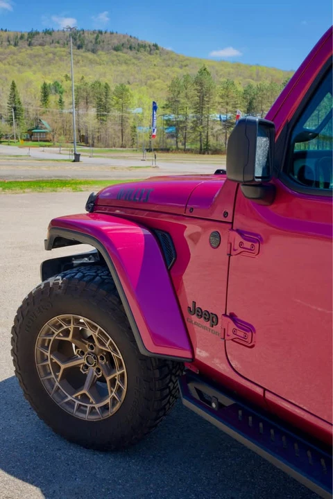 2024 Jeep JT Gladiator - Image 10 of 13