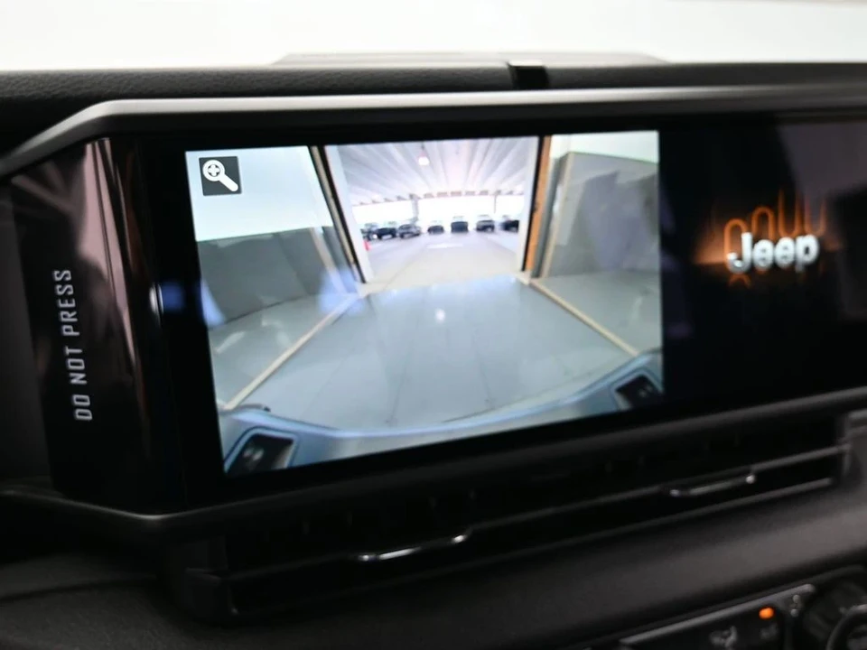 2024 Jeep JT Gladiator - Image 16 of 21