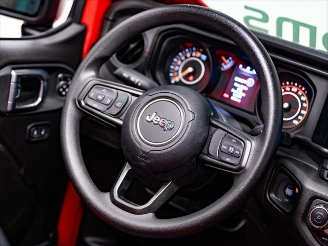 2024 Jeep JT Gladiator - Image 16 of 31