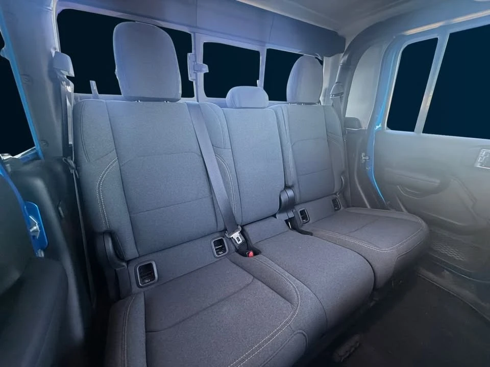 2024 Jeep JT Gladiator - Image 18 of 20