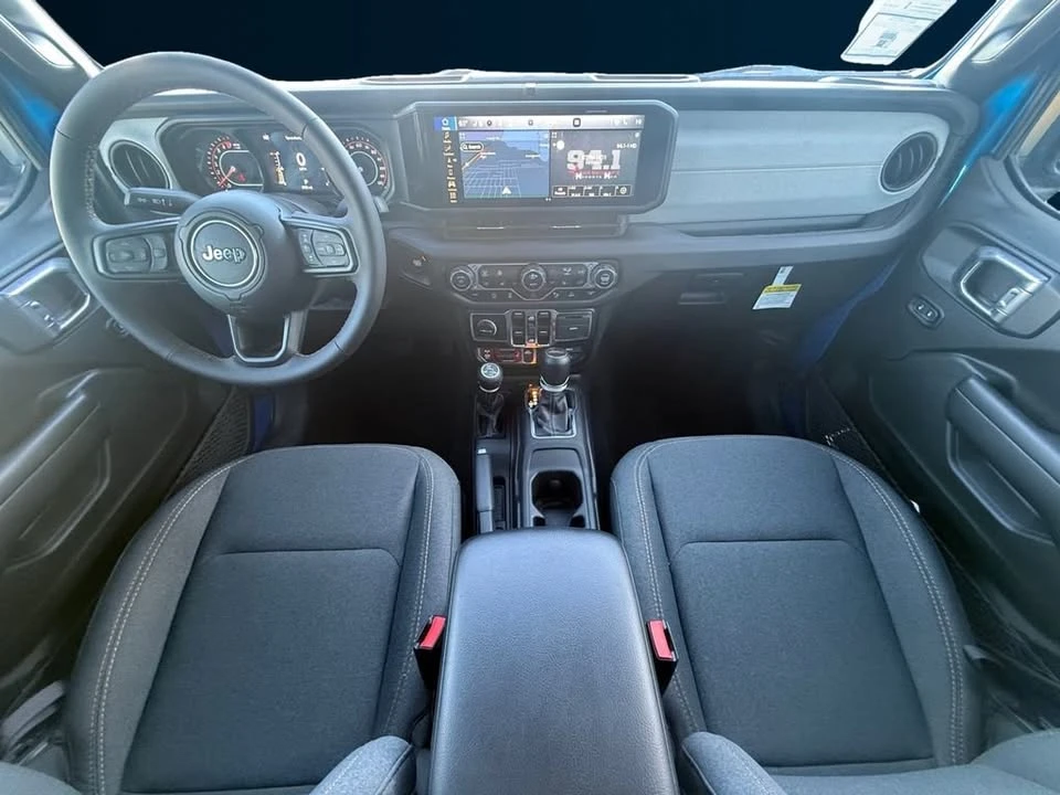 2024 Jeep JT Gladiator - Image 12 of 20