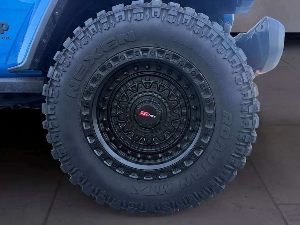 2024 Jeep JT Gladiator - Image 9 of 20