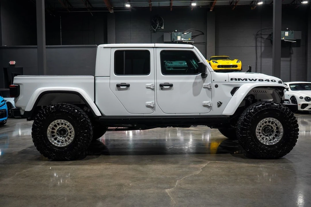 2024 Jeep JT Gladiator - Image 22 of 31