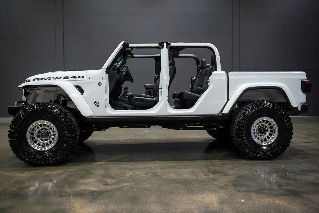 2024 Jeep JT Gladiator - Image 3 of 31