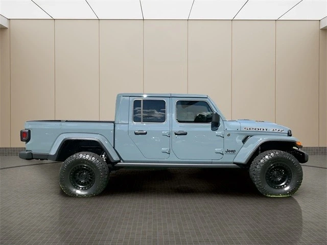 2024 Jeep JT Gladiator - Image 6 of 12