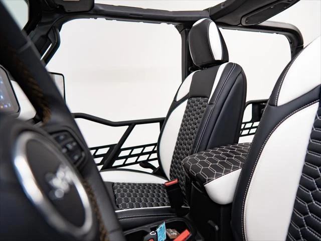 2024 Jeep JT Gladiator - Image 24 of 31