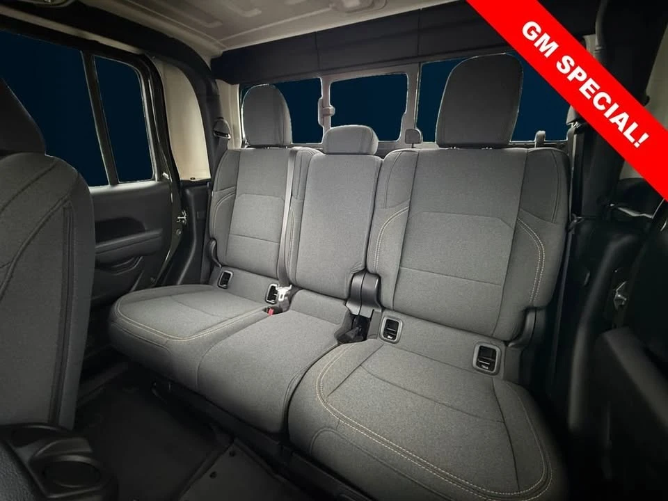 2024 Jeep JT Gladiator - Image 16 of 20