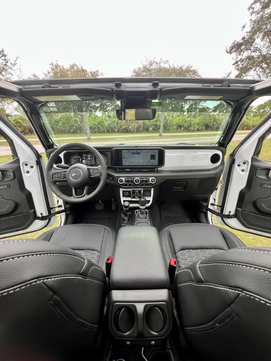 2024 Jeep JT Gladiator - Image 11 of 19