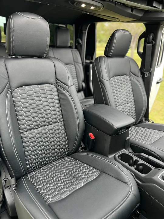 2024 Jeep JT Gladiator - Image 5 of 19