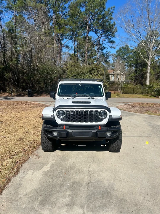 2024 Jeep JT Gladiator - Image 2 of 11
