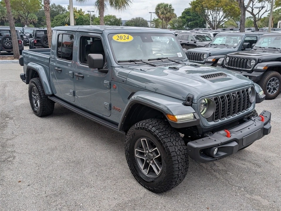 2024 Jeep JT Gladiator - Image 2 of 21