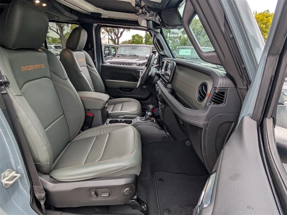 2024 Jeep JT Gladiator - Image 15 of 21