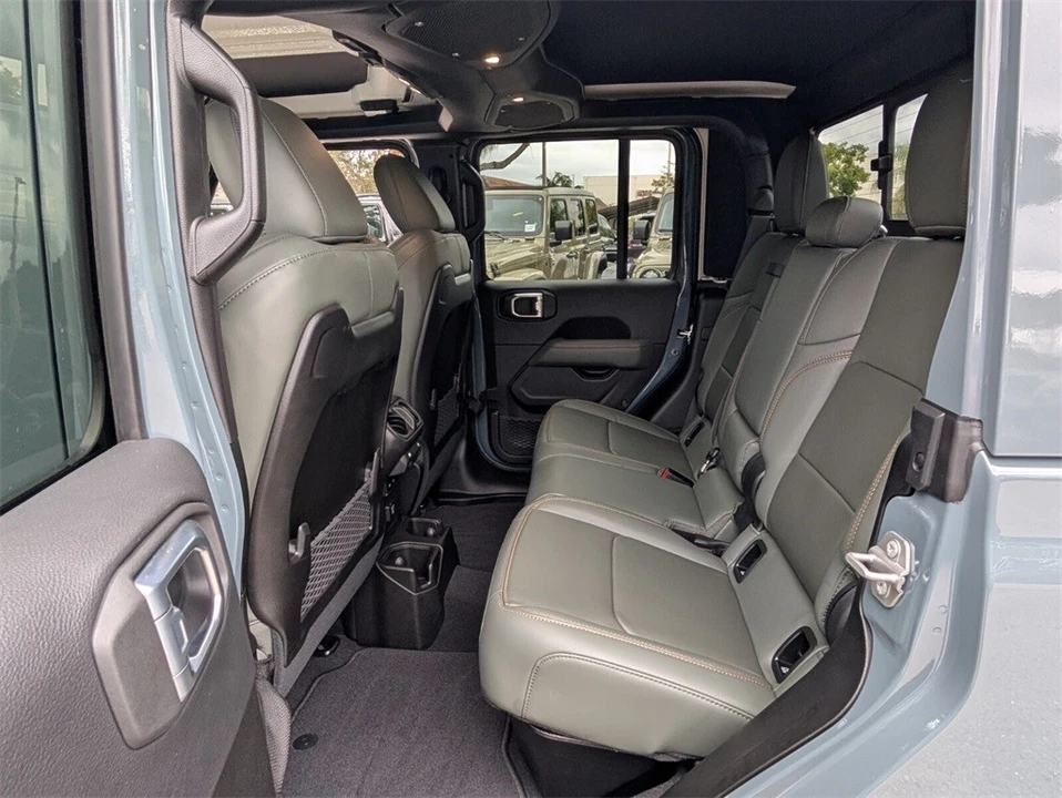 2024 Jeep JT Gladiator - Image 7 of 21