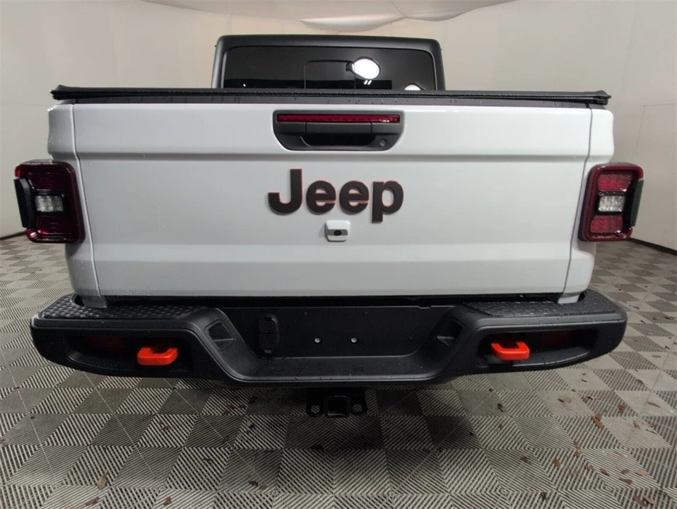 2024 Jeep JT Gladiator - Image 11 of 12