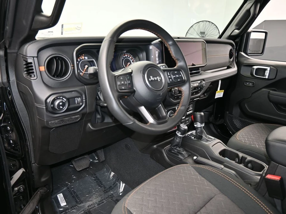 2024 Jeep JT Gladiator - Image 10 of 12