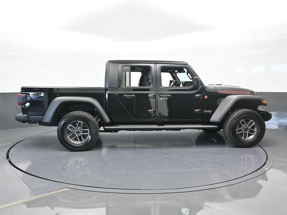 2024 Jeep JT Gladiator - Image 7 of 12
