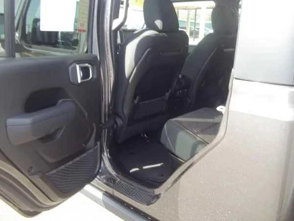 2024 Jeep JT Gladiator - Image 11 of 16