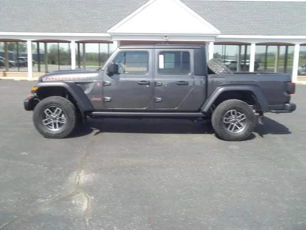 2024 Jeep JT Gladiator - Image 4 of 16