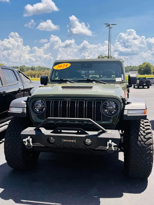 2024 Jeep JT Gladiator - Image 2 of 5