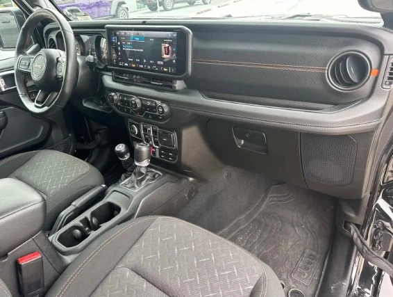2024 Jeep JT Gladiator - Image 10 of 12