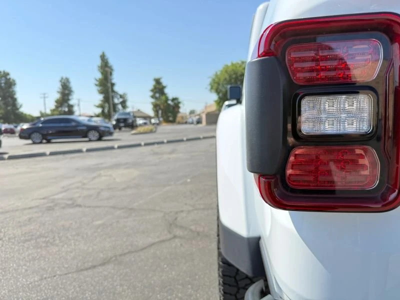 2024 Jeep JT Gladiator - Image 10 of 16