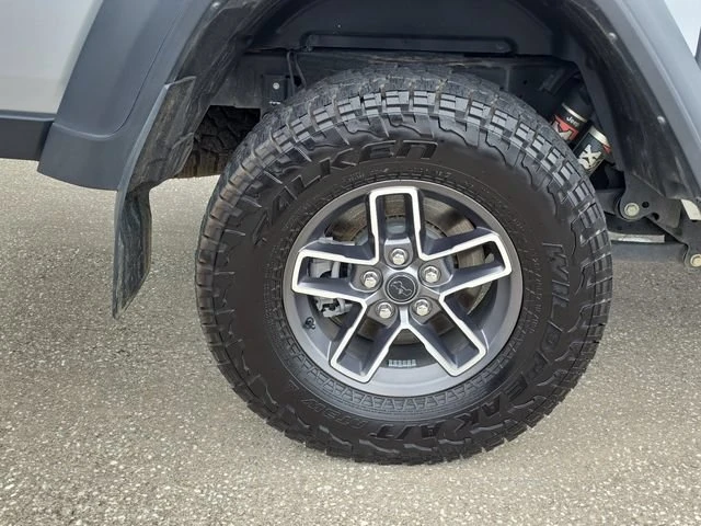 2024 Jeep JT Gladiator - Image 15 of 16
