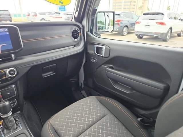 2024 Jeep JT Gladiator - Image 14 of 16