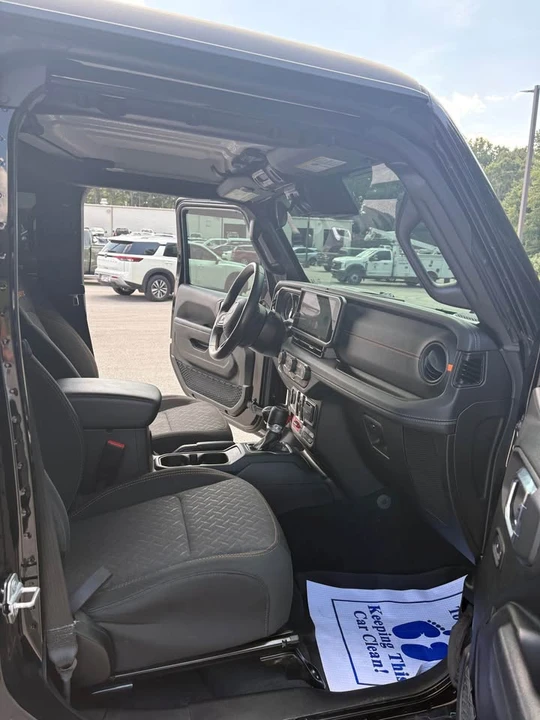 2024 Jeep JT Gladiator - Image 10 of 12