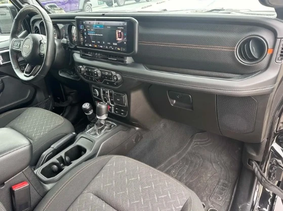 2024 Jeep JT Gladiator - Image 10 of 11