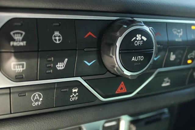 2024 Jeep JT Gladiator - Image 10 of 20
