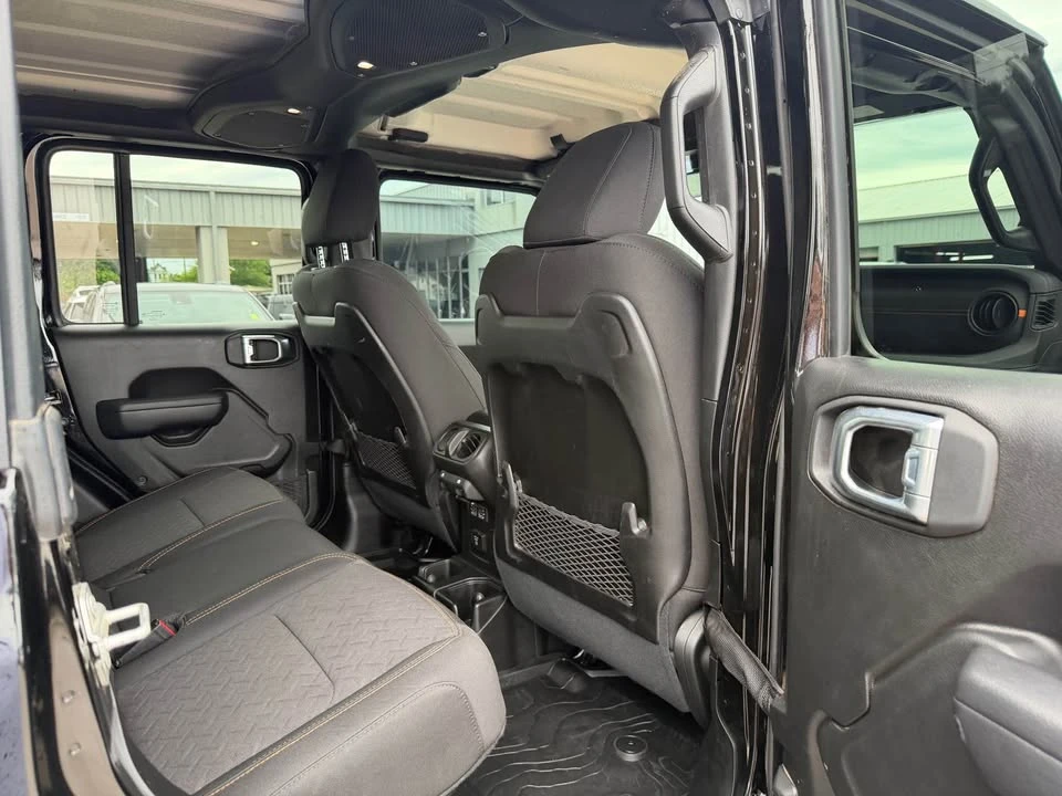2024 Jeep JT Gladiator - Image 10 of 11