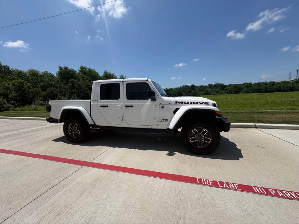2024 Jeep JT Gladiator - Image 4 of 12