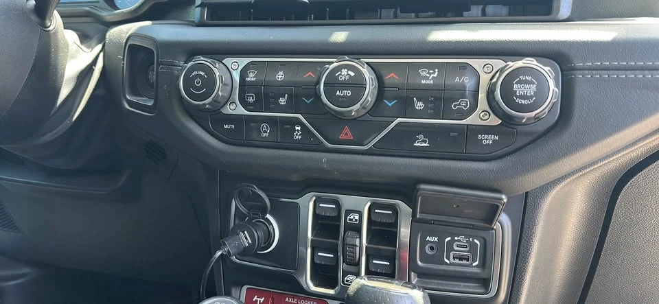2024 Jeep JT Gladiator - Image 12 of 14