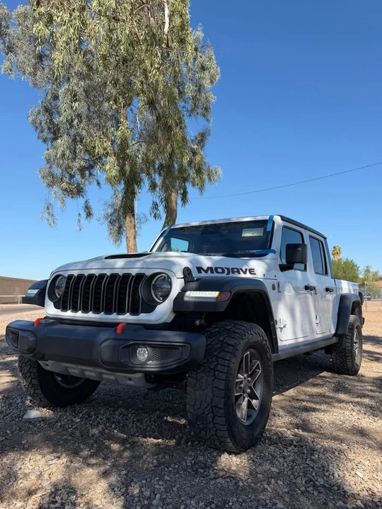 2024 Jeep JT Gladiator - Image 2 of 18