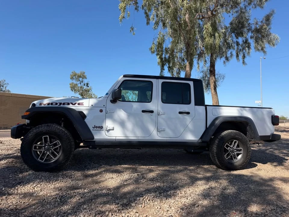 2024 Jeep JT Gladiator - Image 3 of 18