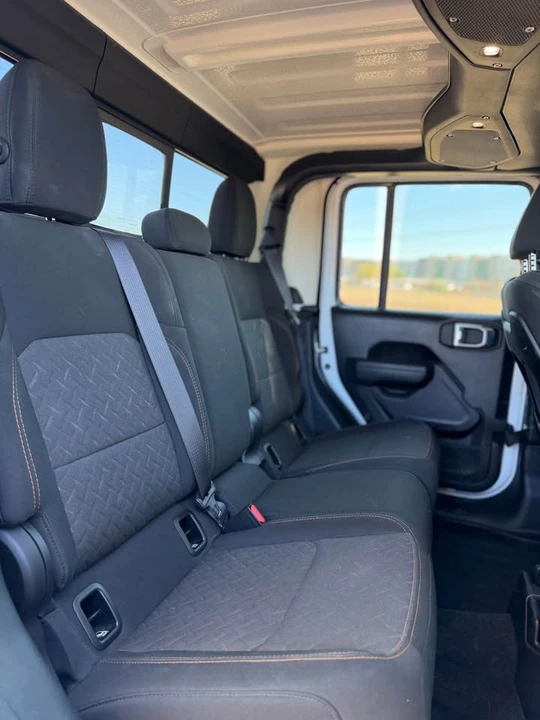 2024 Jeep JT Gladiator - Image 12 of 18