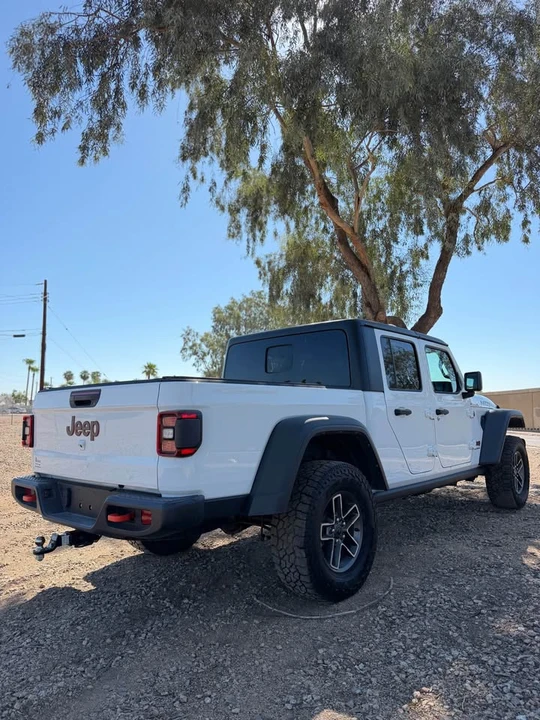 2024 Jeep JT Gladiator - Image 8 of 18