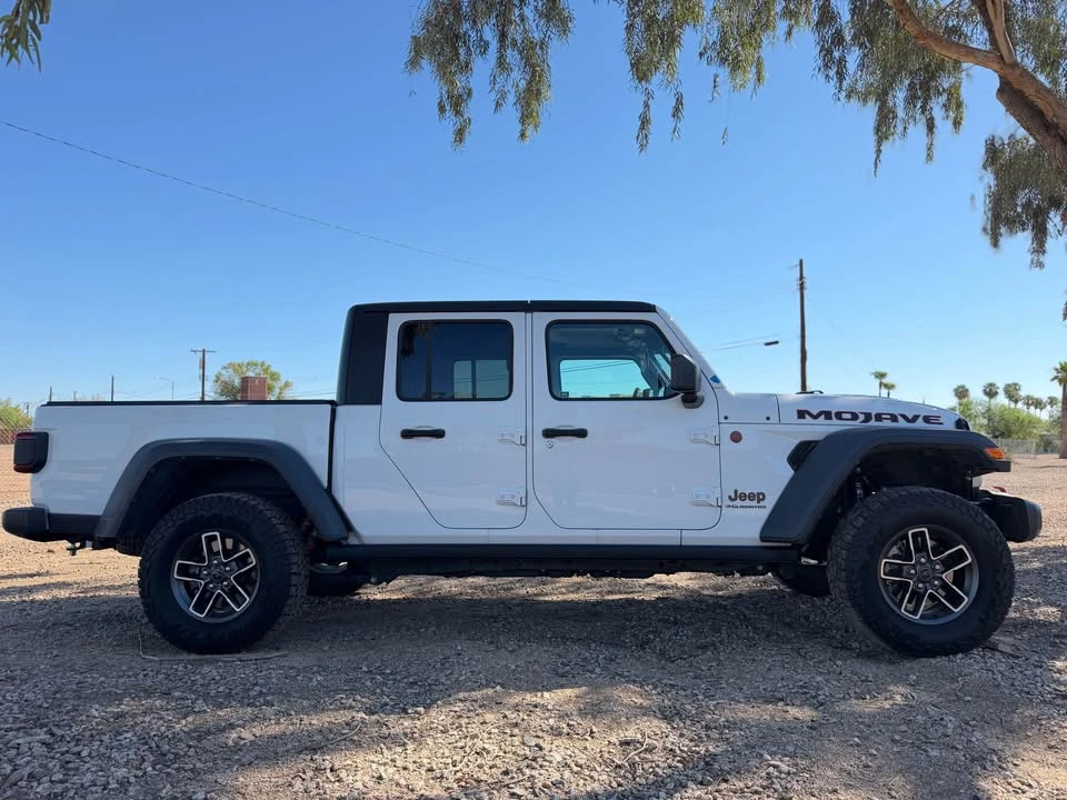 2024 Jeep JT Gladiator - Image 10 of 18