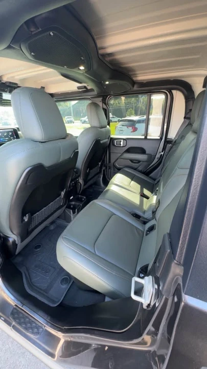 2024 Jeep JT Gladiator - Image 6 of 10