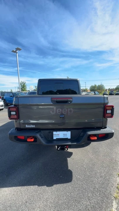 2024 Jeep JT Gladiator - Image 4 of 10
