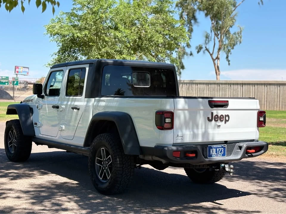 2024 Jeep JT Gladiator - Image 9 of 20