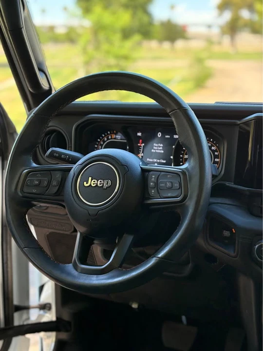 2024 Jeep JT Gladiator - Image 16 of 20