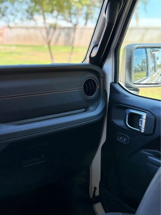 2024 Jeep JT Gladiator - Image 18 of 20