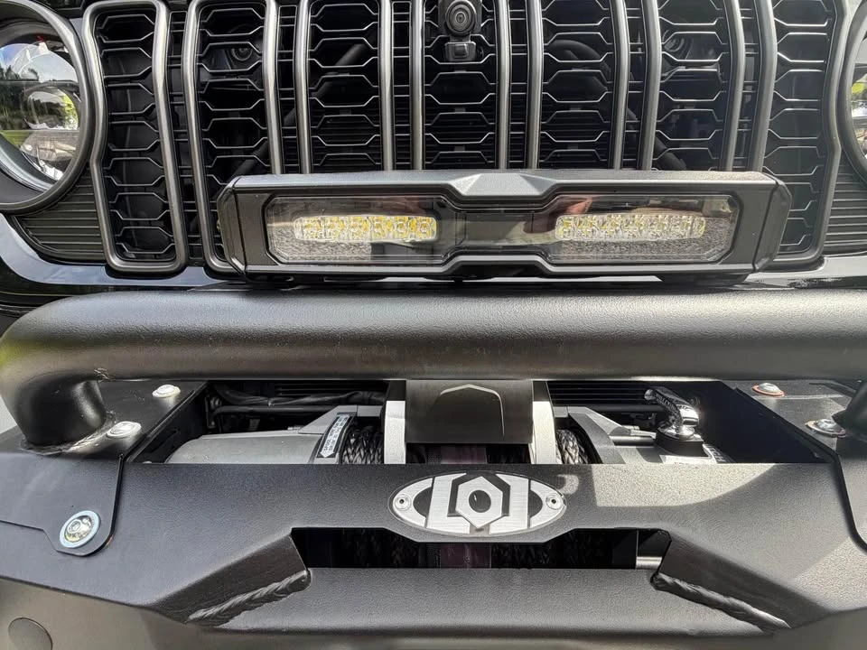 2024 Jeep JT Gladiator - Image 10 of 20