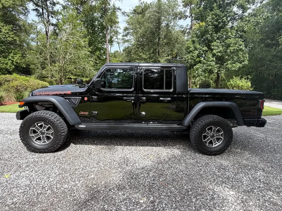 2024 Jeep JT Gladiator - Image 2 of 20