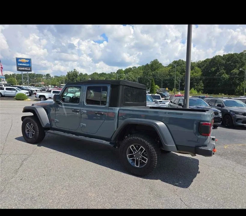 2024 Jeep JT Gladiator - Image 5 of 20