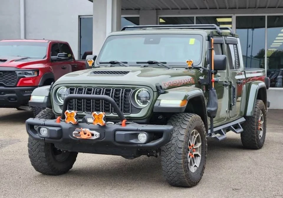 2024 Jeep JT Gladiator - Image 4 of 7
