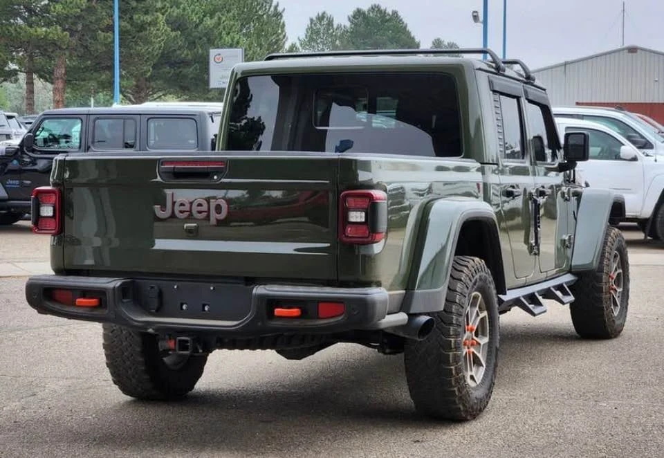 2024 Jeep JT Gladiator - Image 3 of 7