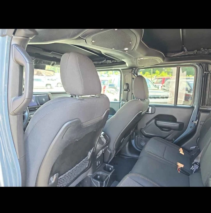 2024 Jeep JT Gladiator - Image 11 of 20