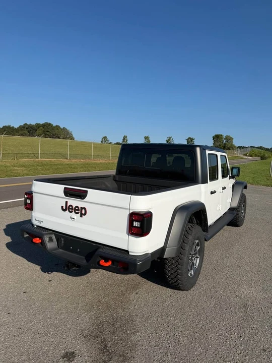 2024 Jeep JT Gladiator - Image 3 of 12
